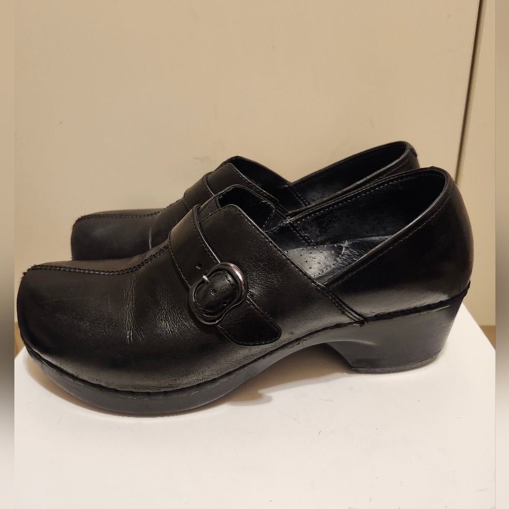 Dansko Tamara Black Burnished Leather Mary Jane Closed Back Clogs Sz. 10/40 $160